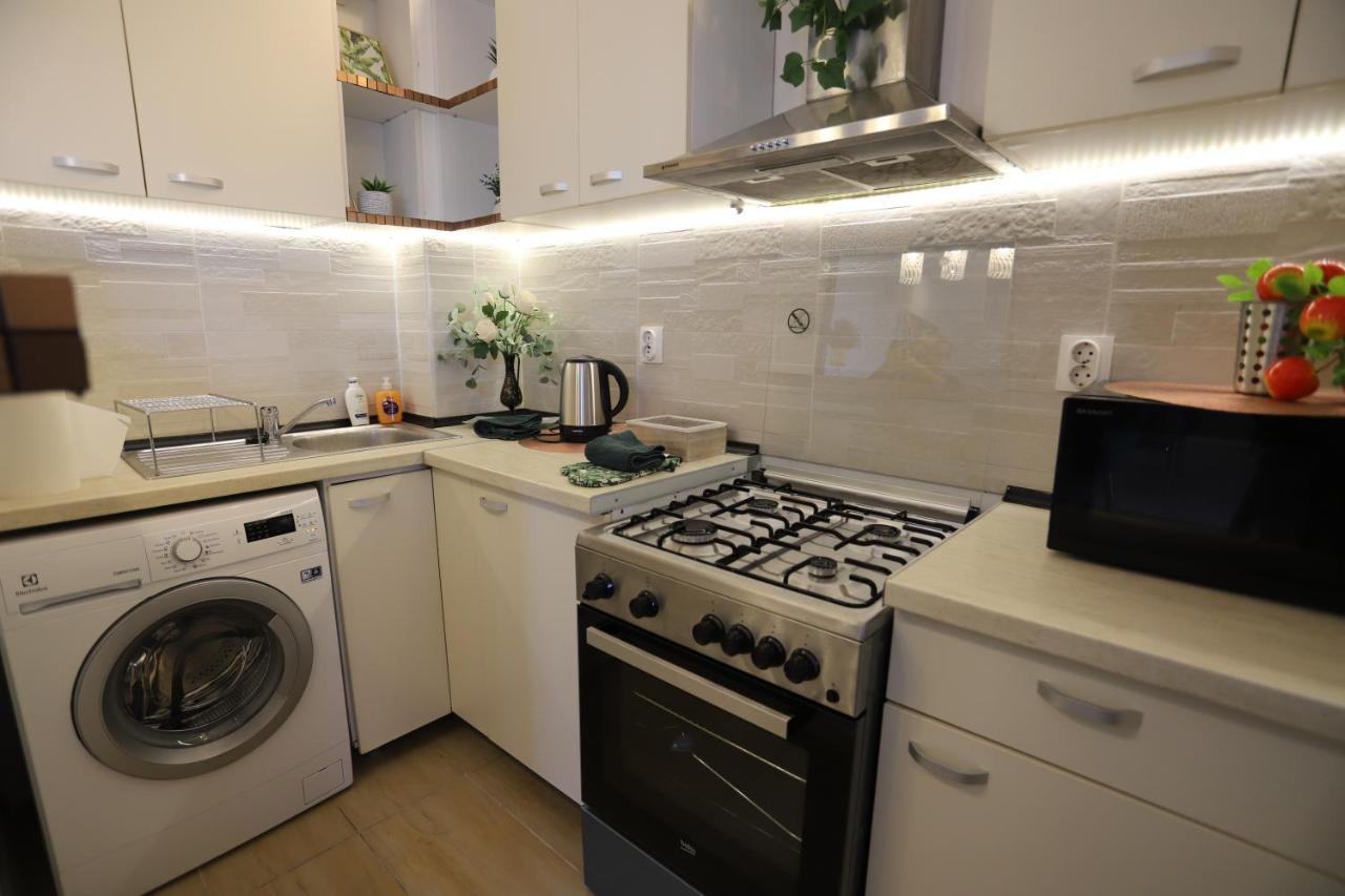Apartament Beauty Smarald By Cosmopolis Stefanestii de Jos Zewnętrze zdjęcie